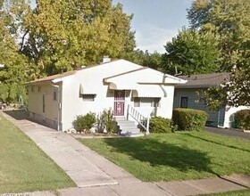 4663 E 177th St in Cleveland, OH - Foto de edificio - Building Photo