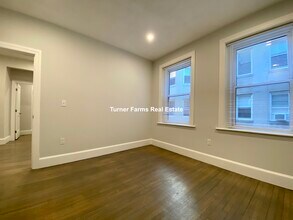 63 Upland Rd, Unit 1 in Winthrop, MA - Building Photo - Building Photo