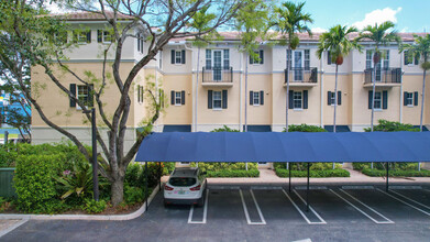 75 NE 5th Ave in Delray Beach, FL - Building Photo - Building Photo