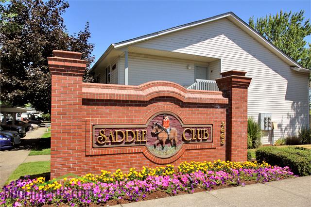 Saddle Club Apartments in Salem, OR - Foto de edificio