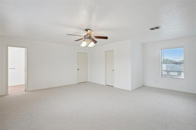 245 Queen Annes Dr in Burleson, TX - Building Photo - Building Photo