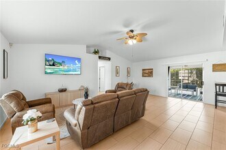 8468 Grove Rd in Ft. Myers, FL - Building Photo - Building Photo