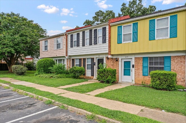 413 Roxana Rd in Highland Springs, VA - Building Photo - Building Photo