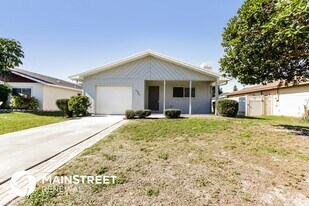 1080 Bacon Ave in Sarasota, FL - Building Photo