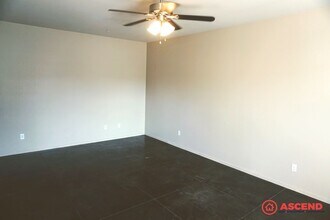 222 Harding Ave. in Bakersfield, CA - Building Photo - Building Photo