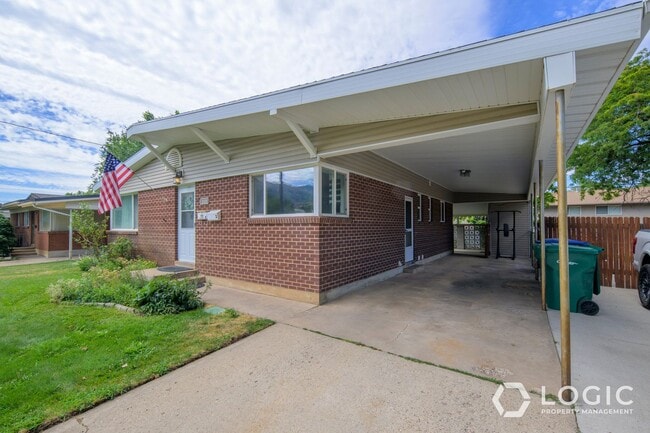 985 Jackson Ave in Ogden, UT - Foto de edificio - Building Photo