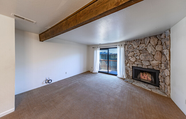 132 Kahle Dr in Stateline, NV - Building Photo - Building Photo