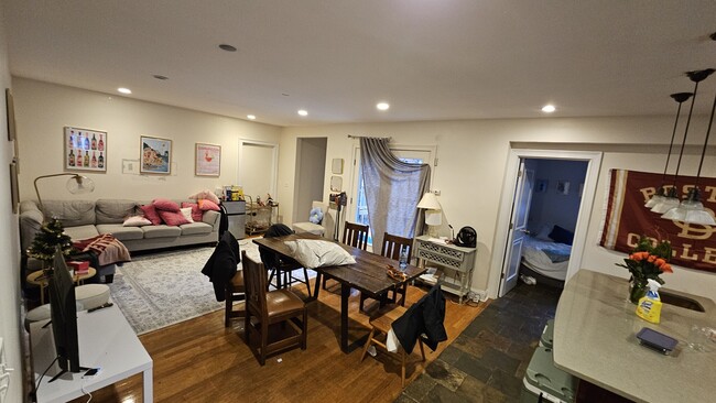 48 Greycliff Rd, Unit 1 in Boston, MA - Building Photo - Building Photo