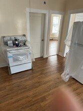 8 Arch Ave in Lewiston, ME - Foto de edificio - Building Photo