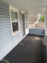 2406 Searsdale Ave in Cleveland, OH - Building Photo - Building Photo