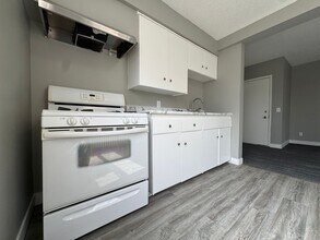 1727 Reaney Ave E in St. Paul, MN - Building Photo - Building Photo