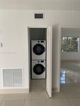 315 Majorca Ave in Coral Gables, FL - Foto de edificio - Building Photo