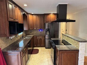 837 Parkstone Dr in Stone Mountain, GA - Building Photo - Building Photo