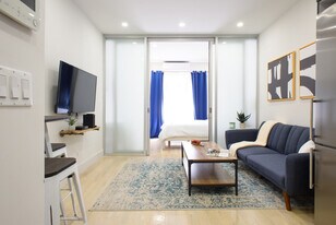 315 E 78th St in New York, NY - Building Photo