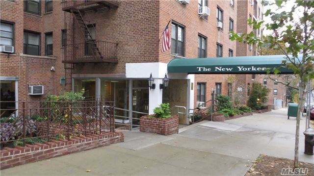 103-25 68th Ave-Unit -6O in Queens, NY - Building Photo