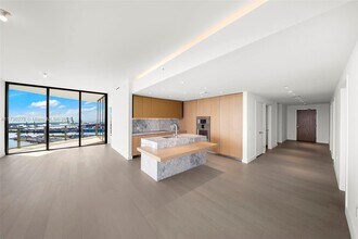 500 Alton Rd in Miami Beach, FL - Building Photo - Building Photo