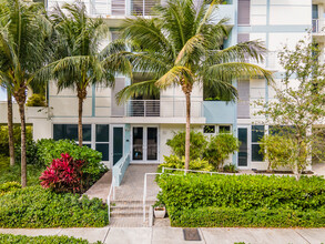 Cymbrinas Cay in Fort Lauderdale, FL - Building Photo - Building Photo