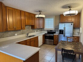 1655 Kanunu St in Honolulu, HI - Building Photo