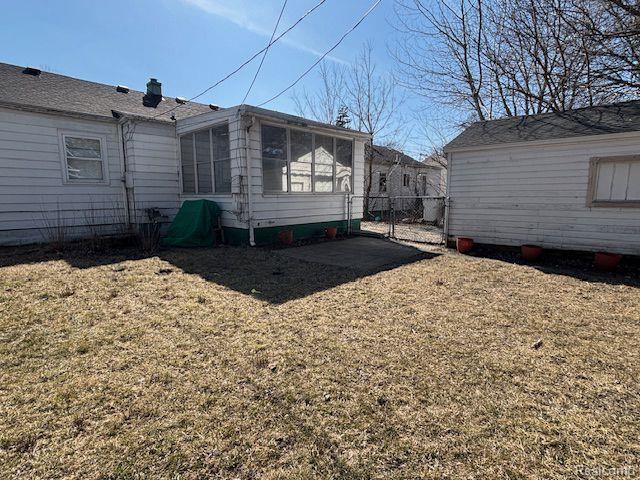 138 W Otis Ave in Hazel Park, MI - Building Photo - Building Photo
