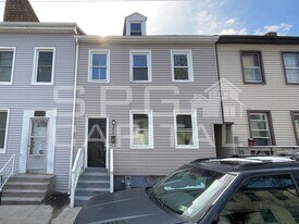 246 Walnut St in York, PA - Building Photo