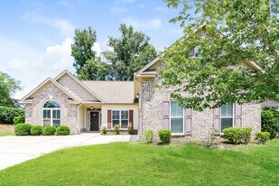 300 Palamon Dr in Grovetown, GA - Building Photo