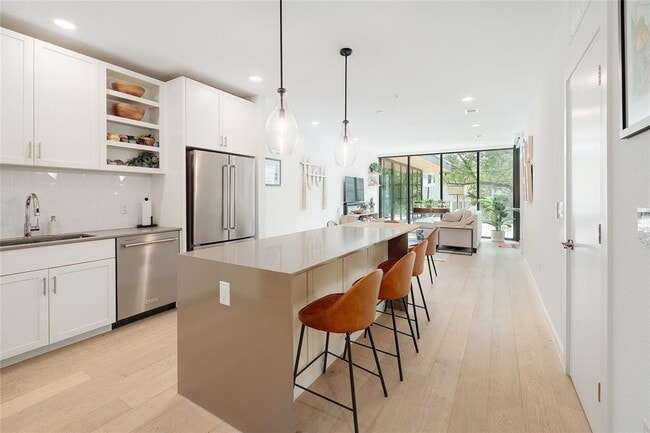 property at 1600 S 1st St