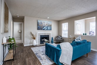 Sutter Lake Apartments in Riverdale, GA - Building Photo - Building Photo