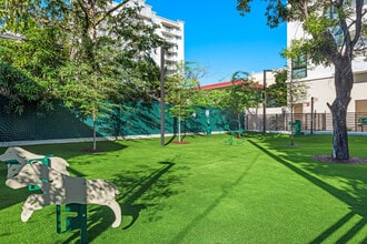 The Vibe Miami in Miami, FL - Building Photo - Building Photo