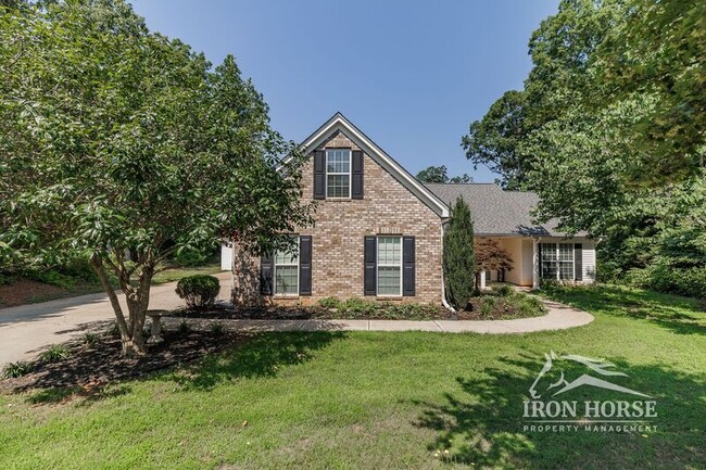 501 Spratlin Dr in Jefferson, GA - Foto de edificio - Building Photo