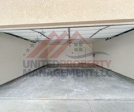 1204 W Ash St in Carlsbad, NM - Building Photo - Building Photo