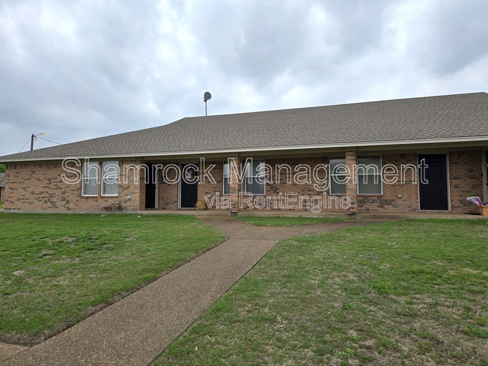 1721 Breezy Dr in Waco, TX - Building Photo