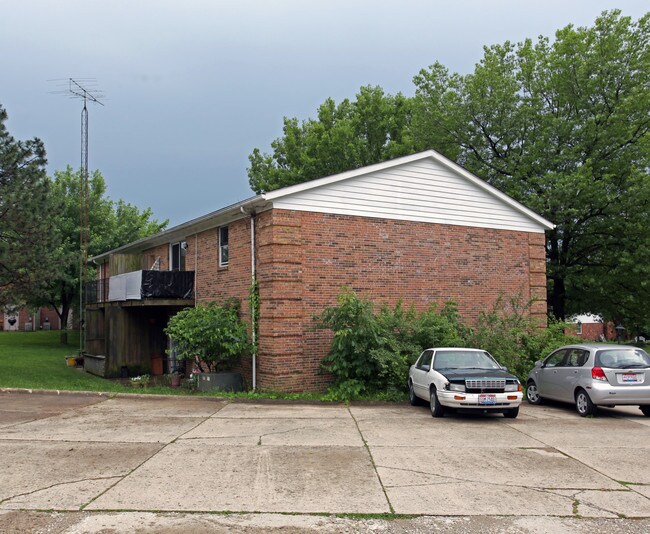 48 Gabriel St in Vandalia, OH - Foto de edificio - Building Photo