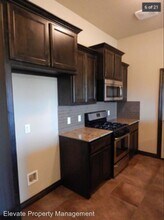 2300 Kintyre Rd in Yukon, OK - Foto de edificio - Building Photo