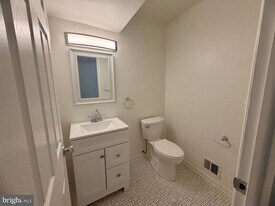 5129 Clacton Ave in Camp Springs, MD - Building Photo