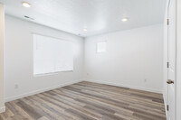 BLVD 120 in Pleasant Grove, UT - Building Photo - Interior Photo