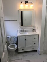 918 Beacon St, Unit 2 in Boston, MA - Building Photo - Building Photo