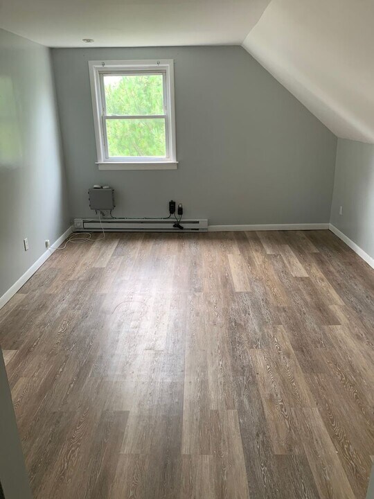 13 Virginia Ave in Poughkeepsie, NY - Building Photo