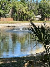 4675 Breezy Pines Blvd in Sarasota, FL - Foto de edificio - Building Photo