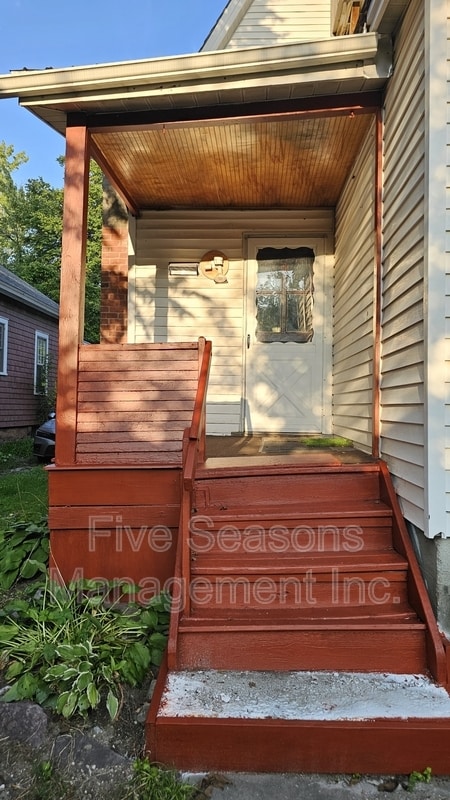 property at 205 N Willard St