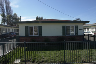 328-336 Pacific Ave in Alameda, CA - Building Photo - Building Photo