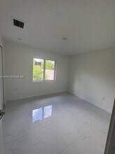 3133 NW 60th St in Miami, FL - Building Photo - Building Photo