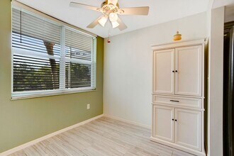 285 Naples Cove Dr in Naples, FL - Building Photo - Building Photo