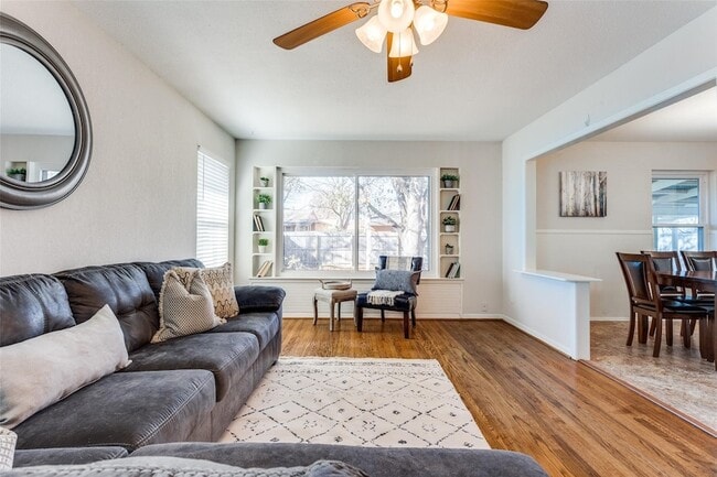 3129 Old Orchard Rd in Garland, TX - Foto de edificio - Building Photo