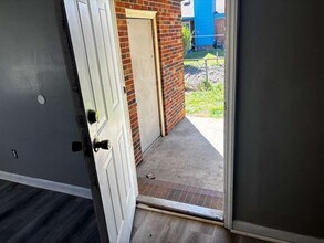 6521 Cissna Dr in Fayetteville, NC - Foto de edificio - Building Photo