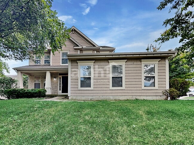 property at 270 Huntington Dr