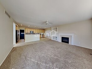 18942 E Vassar Dr in Aurora, CO - Foto de edificio - Building Photo