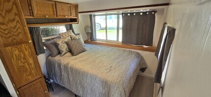 865 Granite Ridge Dr, Unit Tiny house trailer in Santa Cruz, CA - Building Photo - Building Photo