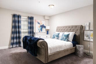 Elite At Lakeview in Atlanta, GA - Building Photo - Building Photo