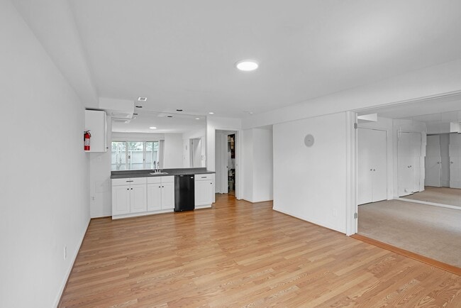 property at 5224 Pooks Hill Rd