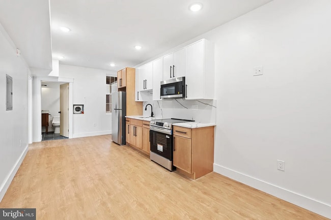 900 N 41st St in Philadelphia, PA - Building Photo - Building Photo